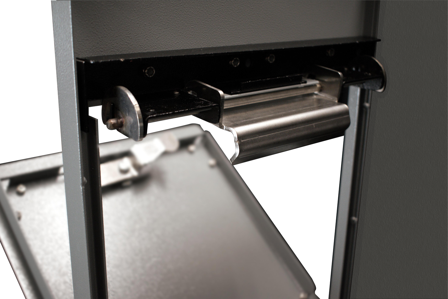 带爪式机构的 3 级锁